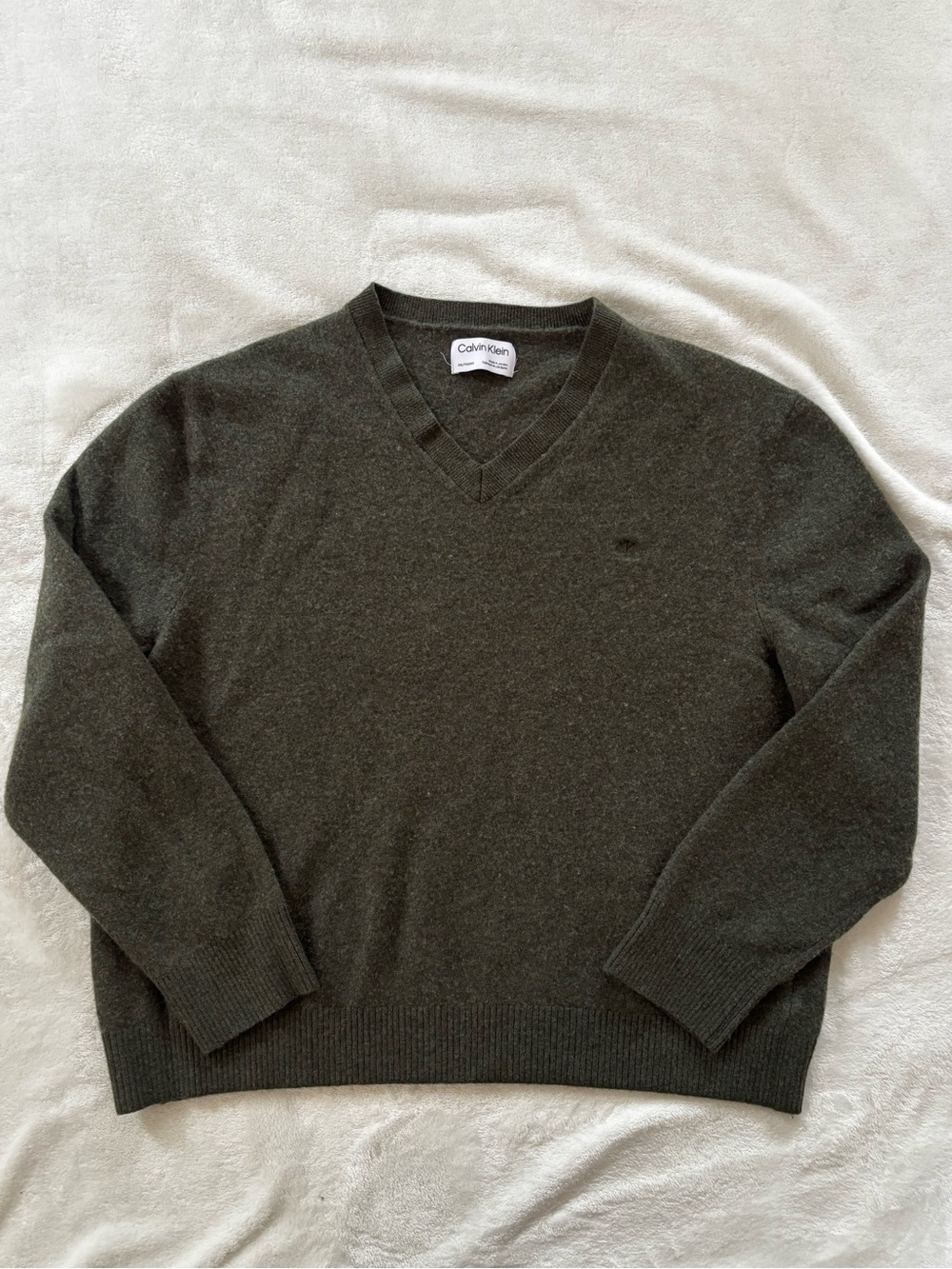 Calvin Klein 100% wool green sweater